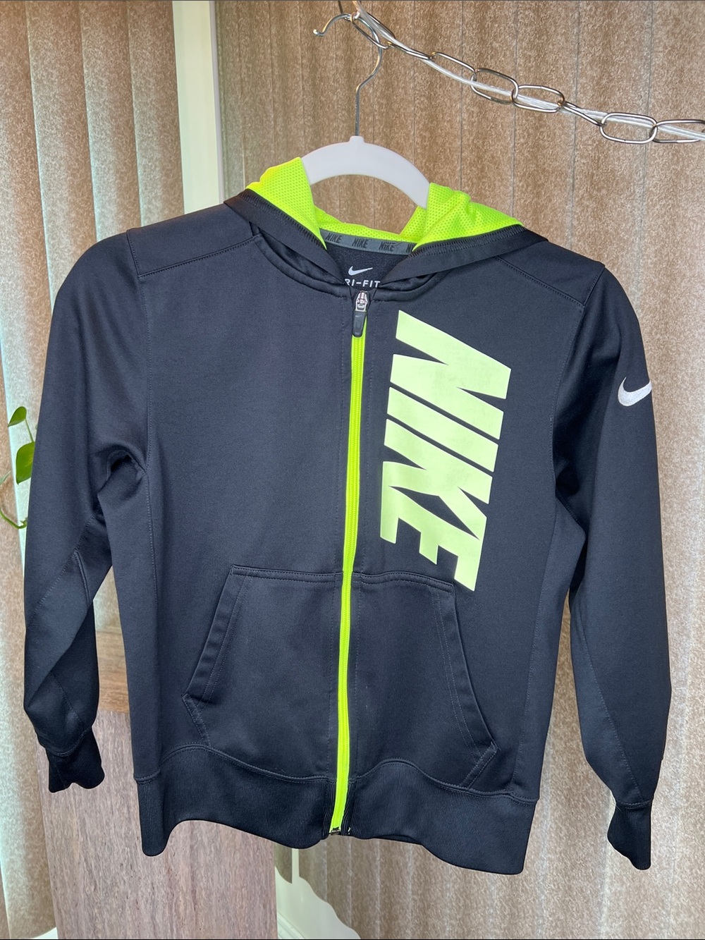 Nike Black & Volt Zip-Up Dri-FIT Hoodie for Kids S-M